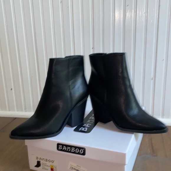 BRAND NEW Bamboo Black Booties 7 1/2 W - Picture 8 of 8